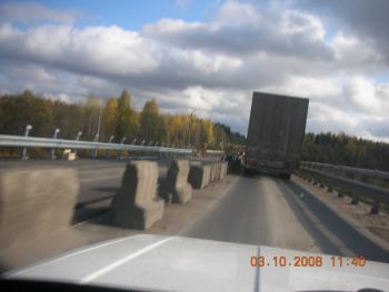 В каком состоянии дорога Москва - Великий Устюг? | В 100 и 150 км от Вологды ведутся ремонты мостов.