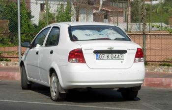 Chevrolet Aveo «Автомобиль года в России 2006» | Снято нынче в Турции Клон Aveo, одон в один.Их там до фига.