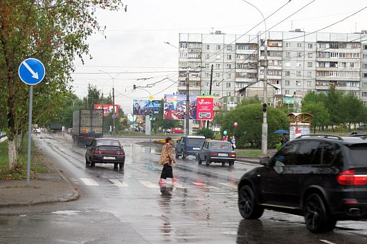 Пешеходный переход на перекрестке улиц  Казакова - Пошехонское ш | Пропускная способность одного регулируемого пешеходного перехода - 1200 человек в час.
