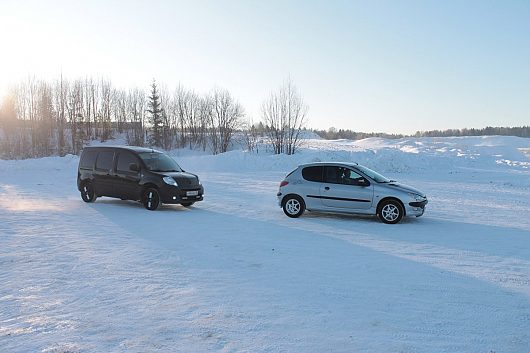 Перерыв между заездами. Чистка трассы Санниково | Автоспорт Вологодская область