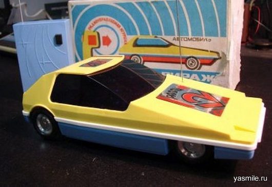 История игрушек (Автолегенды нашего детства) | А у меня вот такое авто было Че за марка и модель- х.з ,но на пульте была всего одна кнопка 