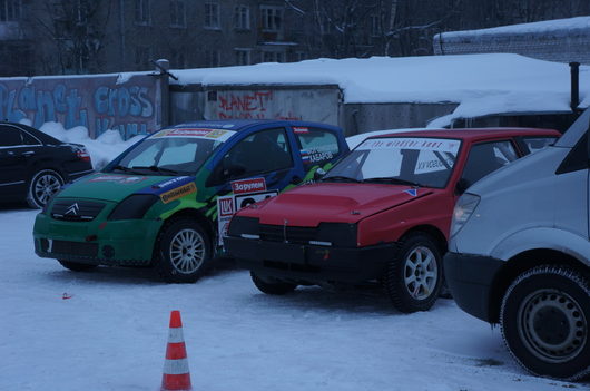 Кубок Росии по ледовым гонкам 2013 Питер 1 этап | Закрытый парк 2