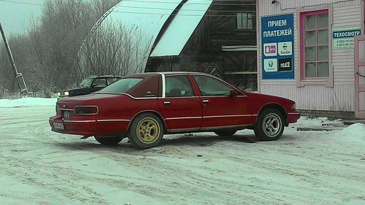 просто ретро-автомобили (фотографии с других регионов) | В Архангельской области, Шевроле Каприс.