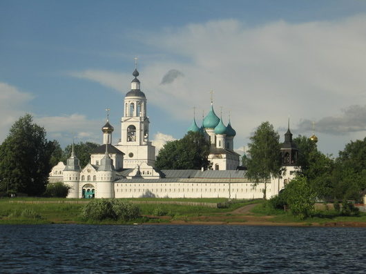 В Ярославль на день | [если интересны памятники... ] Ещё Афоню с Колей-штукатуром найдите wink Толгский монастырь.