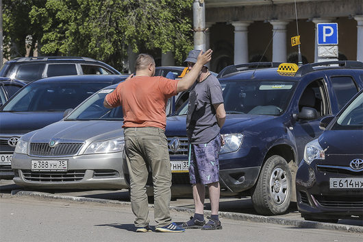 Вологодских таксистов беспокоят федеральные конкуренты | Такси и грузоперевозки