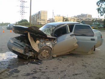 Раздолбыши (фото аварийных авто) | ул Дальняя 22.06.07 около 8 часов вечера...