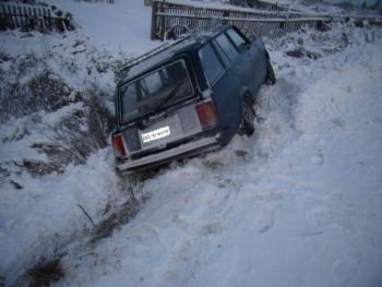 Раздолбыши (фото аварийных авто) | на диске вологодские фоты З.Ы сам недавно съехал в сугроб )