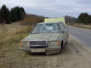 Раздолбыши (фото аварийных авто) | На старой московской стоит красавец Сломался Хозяин живет рядом в деревеньке Решил оставить на ночь С утра картина 