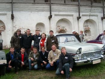 Выставка ретро-автомобилей от клуба "Реал Ретро" в Кремле (2008 май) | № 39 Почти полный состав 