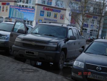 Вологодские "деликатесы" (фото редких и интересных автомобилей) | Шевроле Аваланш.(два их всего в городе)