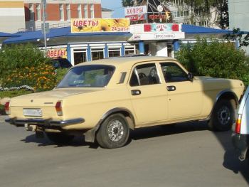 просто ретро-автомобили (фотографии, сделанные на вологодчине) | ГАЗ-24 Волга