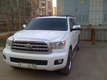 Вологодские "деликатесы" (фото редких и интересных автомобилей) | Toyota Sequoia II 5.7 383hP