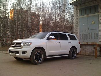 Вологодские "деликатесы" (фото редких и интересных автомобилей) | Toyota Sequoia II 5.7 383hP