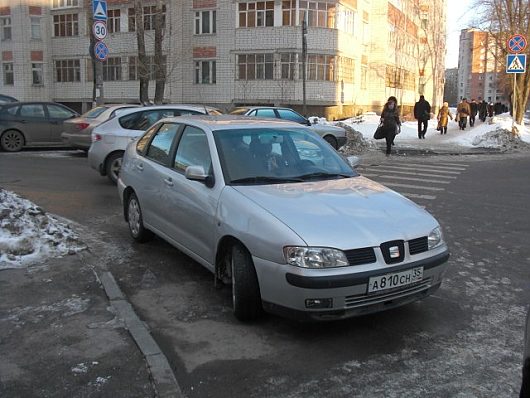 Шедевры парковки | март 2010 УФМС.