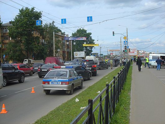 Рейды ГИБДД по тонировке | В 15-00 сфоткал, после как оштрафовали Пробка в обе стороны.