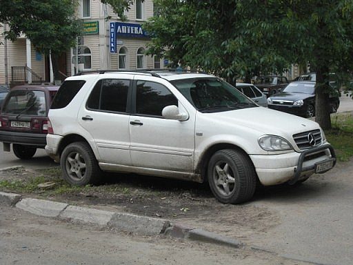 Шедевры парковки | 08-06-2010 номер А302МС Центр