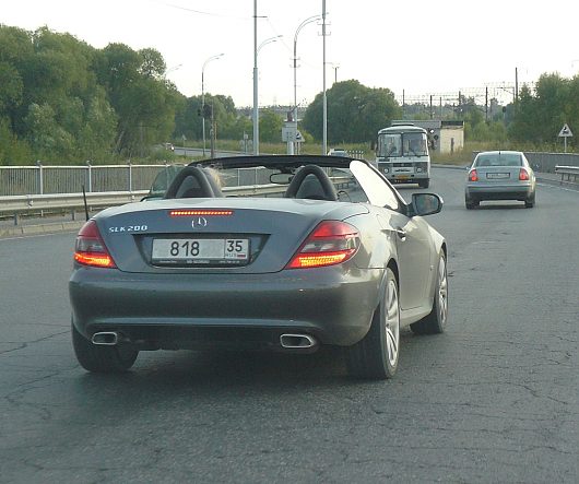 Вологодские "деликатесы" (фото редких и интересных автомобилей) | вид сзади Mercedes- Benz SLK 200 cabrio