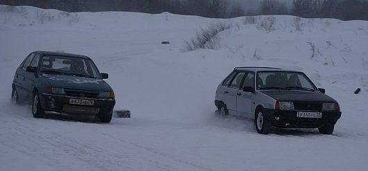 Перерыв между заездами. Чистка трассы Санниково | Фролов Алексей (г.Ярославль, Опель Астра) и Ковалев Даниил (г.Вологда, ВАЗ-2109)