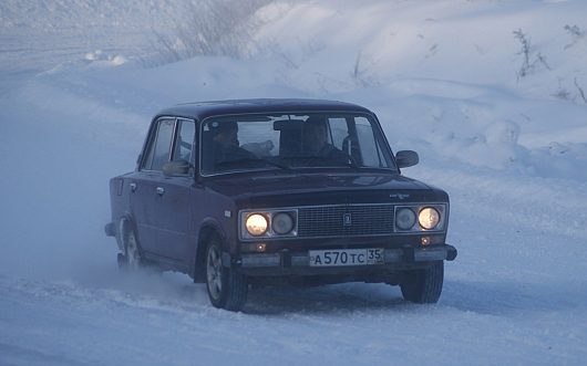 Перерыв между заездами. Чистка трассы Санниково | ВАЗ-2103 из клуба Вологда-классик-мафия