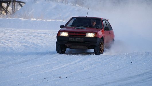 Перерыв между заездами. Чистка трассы Санниково | Фото с тренировки 18.12.2010г Гасанов Аджихалил