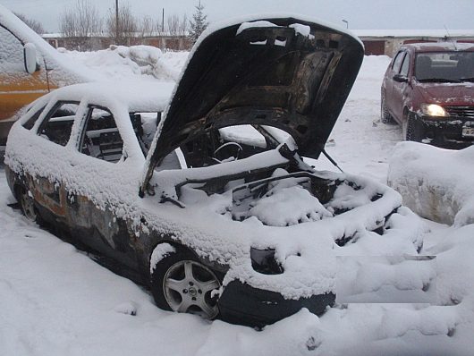 Возгорания автомобилей | Это точно 2112 на приору вроде похоже