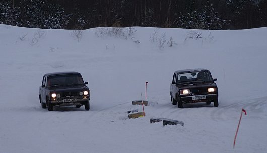 Перерыв между заездами. Чистка трассы Санниково | Автоспорт Вологодская область