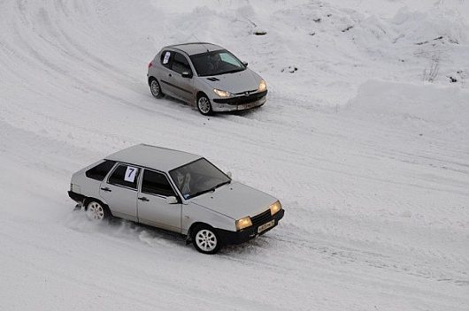 Перерыв между заездами. Чистка трассы Санниково | Круглов Сергей (ВАЗ-2109, г.Ярославль) и я))