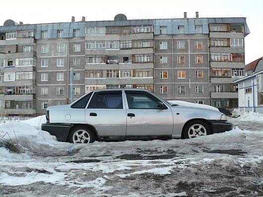 Вологда. "Подснежники" или бесхозные машины | всю зиму простояла