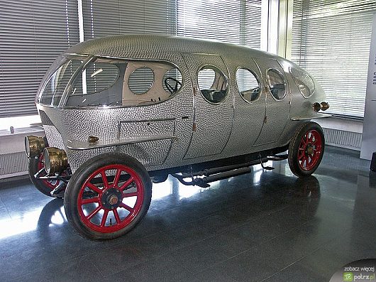 Выбор Renault Sandero или Skoda Fabia. Что взять? | ...и спортивный автомобиль 1913г.в Альфа Ромео. Кто больше думал об аэродинамике 