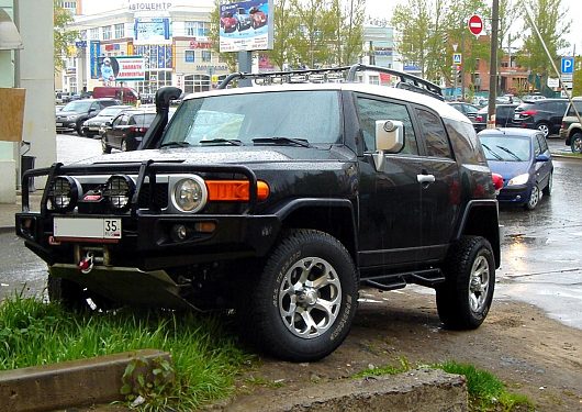 Вологодские "деликатесы" (фото редких и интересных автомобилей) | Toyota FJ Cruiser