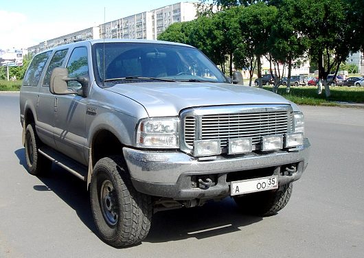 Вологодские "деликатесы" (фото редких и интересных автомобилей) | Ford Excursion еще один