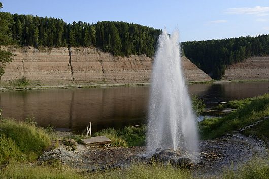 Дорожные зарисовки | Неоднократно в путешествиях про Опоки писали Вот он, искомый фонтан, фото в июне сделаны.