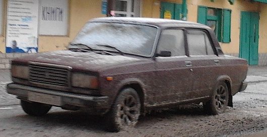 Так, в кучу ;) | Сегодня на Гончарной.. Видимо вечером все окатывали грязью, а ночью прихватило..