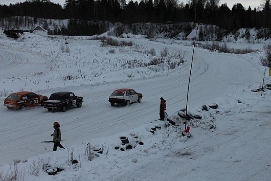 Перерыв между заездами. Чистка трассы Санниково | Автоспорт Вологодская область