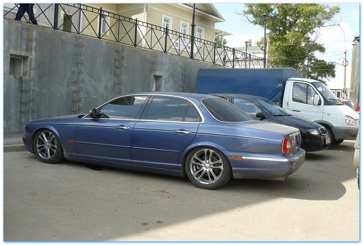 Вологодские "деликатесы" (фото редких и интересных автомобилей) | вот такой Jaguar у нас давно ездит что-то не припомню.. без номеров.