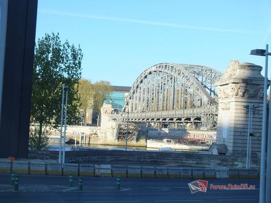 Снос исторических зданий | даже знаменитый ж.д мост через сену в Париже выглядит величественнее