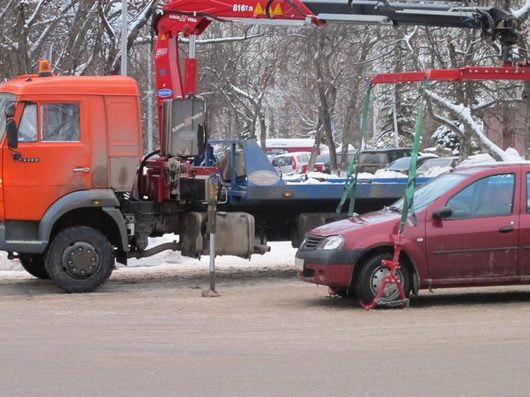 Вологда. "Подснежники" или бесхозные машины | Парковка