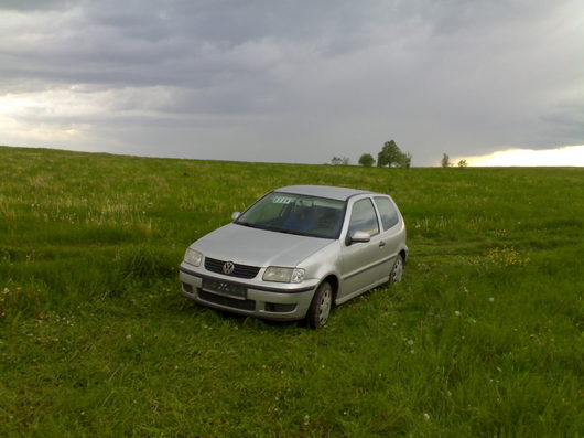 Фото наших автомобилей | фв поло, разгонялся до 180 по трассе, но из-за наших супер водил, бывало 5-я точка жим жим, приходилось скидывать