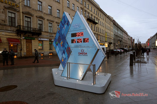 Так, в кучу ;) | В Санкт-Петербурге, на Невском проспекте. С одной стороны 