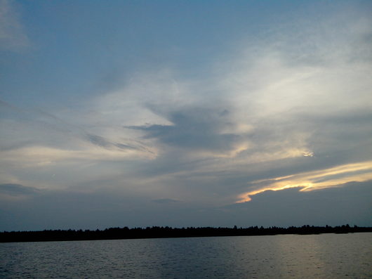 Природа нашего края (ФОТО) | с братом тестили гармин(эхолот),фото в 23 часа на озере Никольское,Ник.торжок
