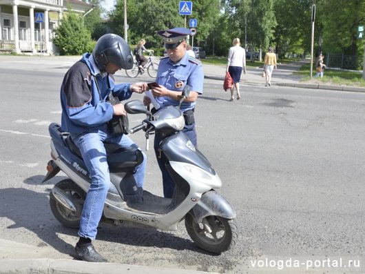 Вологодские инспекторы ДПС взялись за мотоциклистов и велосипедистов | Пропаганда безопасности дорожного движения