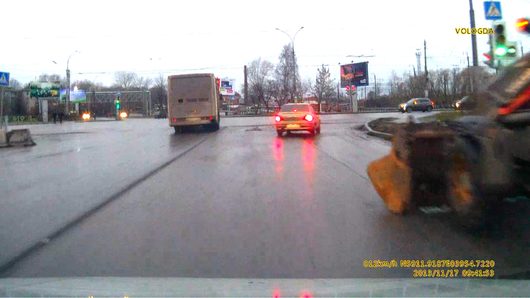 Вологда, ремонт дороги на улице Можайского | [А стрелок на светофоре нет ] Нет.