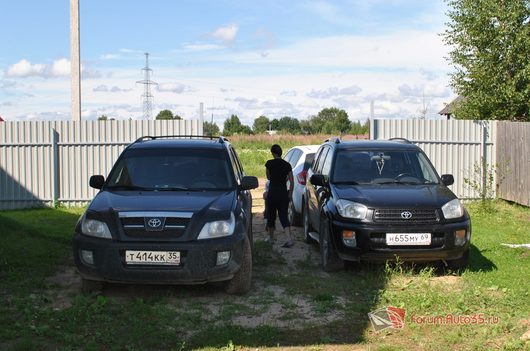 Фото наших автомобилей | Весь автопарк в кадр попал 