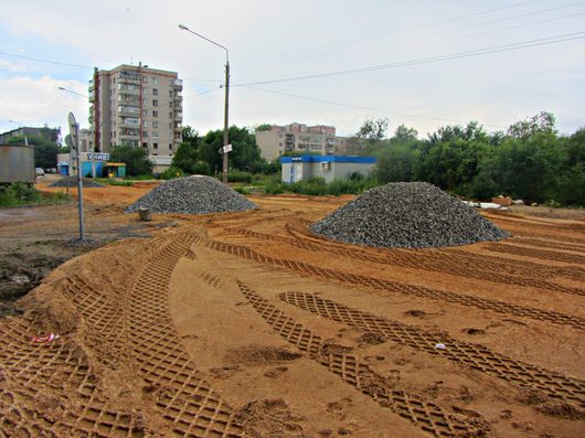 Дорога на ул. Карла Маркса - Фрязиновская | ул Фрязиновская, 5 июля 2014 года, привезли щебень.