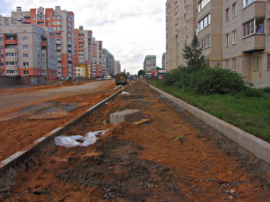 Дорога на ул. Карла Маркса - Фрязиновская | ул Фрязиновская, 25 июля 2014 года, тротуаре по чётной стороне продолжают формировать.