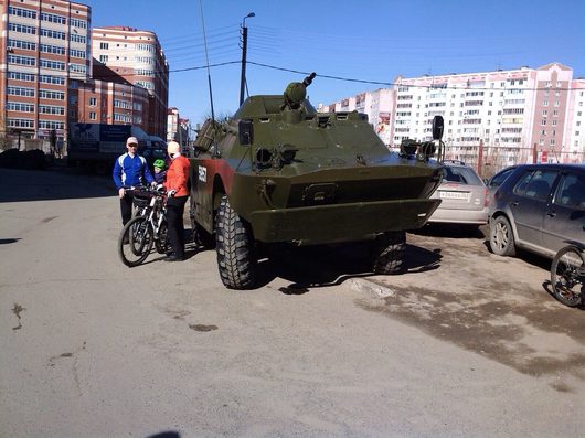 Не смотри на СТОПЫ, а смотри на ... | Скоро по Череповцу можно будет передвигаться только на такой машинке .