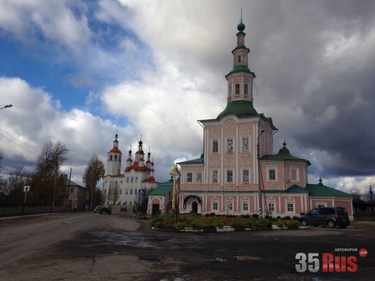 Дорожные зарисовки | Ездили к родителям... Место в Тотьме, мимо которого не могу пройти и не сфоткать...