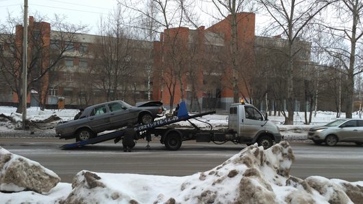 Раздолбыши (фото аварийных авто) | Сегодня в начале десятого грузили на Чехова в районе 8 школы Второй машины не видно было.