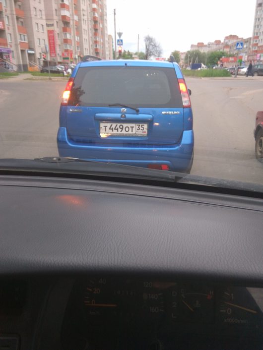 Не смотри на СТОПЫ, а смотри на ... | В этой машине даже в ливень не промокают спички (вроде так...)